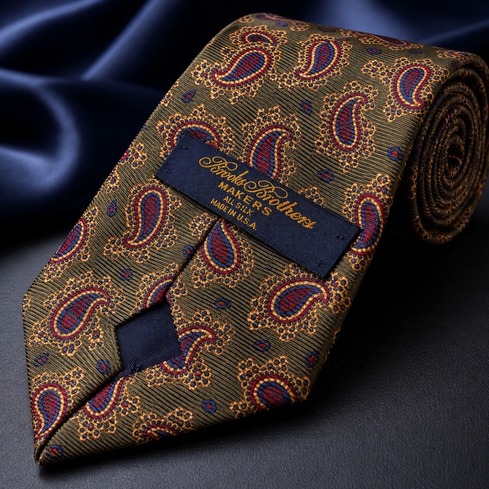 Brooks Brothers Makers Paisley Mens OS Olive Green Silk USA Made Necktie